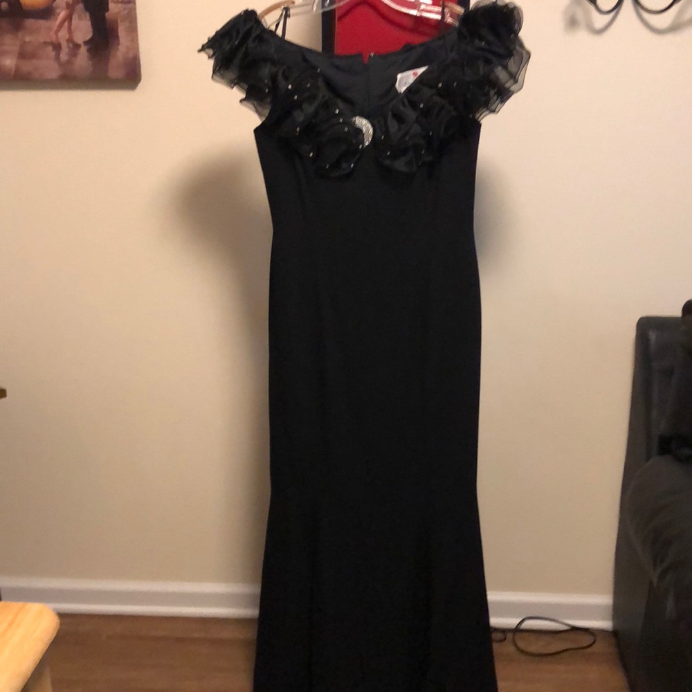 Women’s gown by Fontana. Worn 1x
